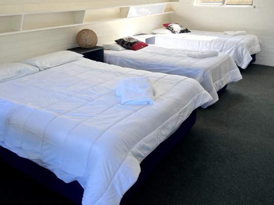Family Room (4 Adults) - Town Central Motel Bairnsdale